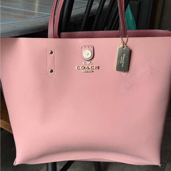 Coach (72673) Reversible Burgundy/Pink Pebbled Leather Town Tote Bag W/COA - Picture 5 of 17